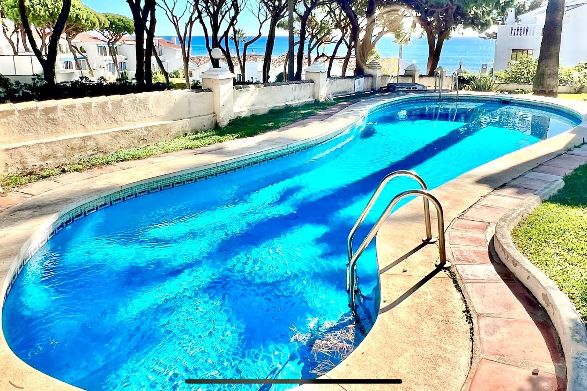 Mijas Costa - Beachside Apartment-B Sitio de Calahonda Екстер'єр фото